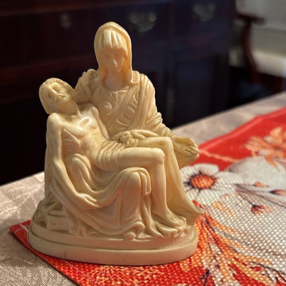 Vintage Pieta sculpture figurine by G. Rugerri